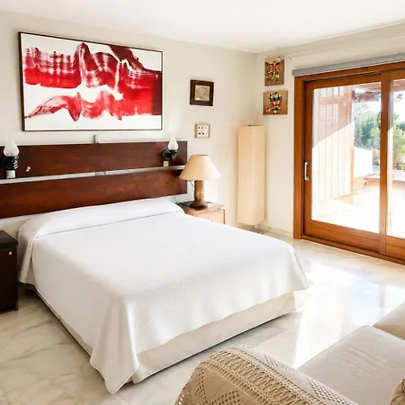 Hacienda Blanca Bed & Breakfast